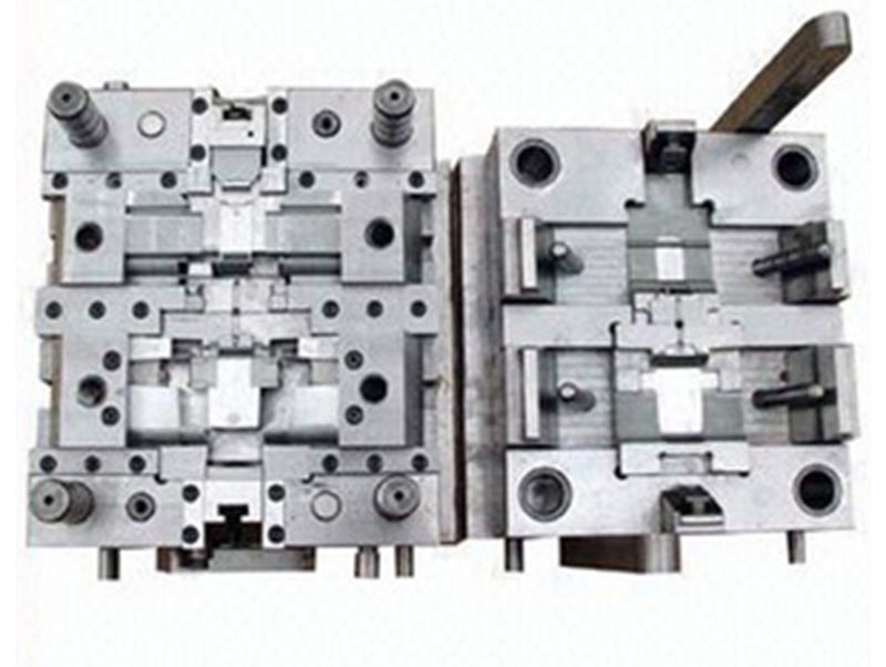 张家川精密塑料模-07